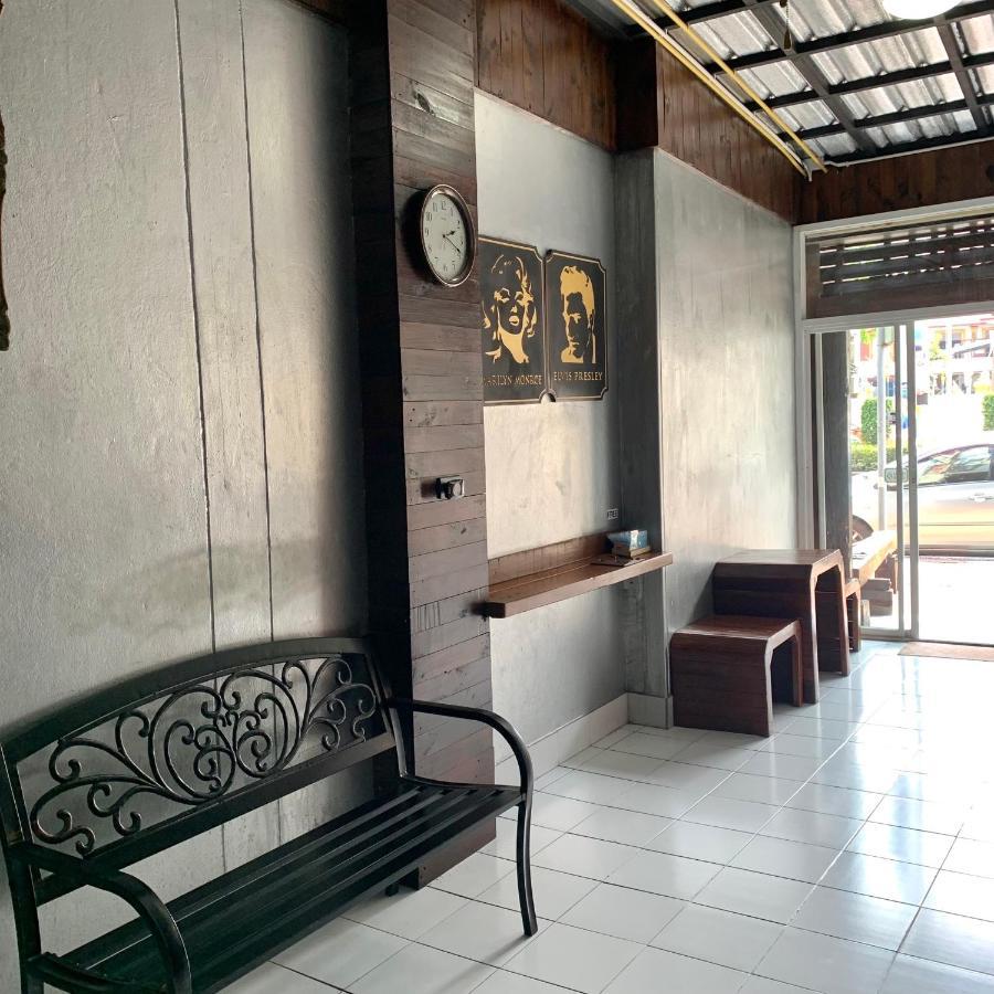 PD Hostel Bangkok Buitenkant foto