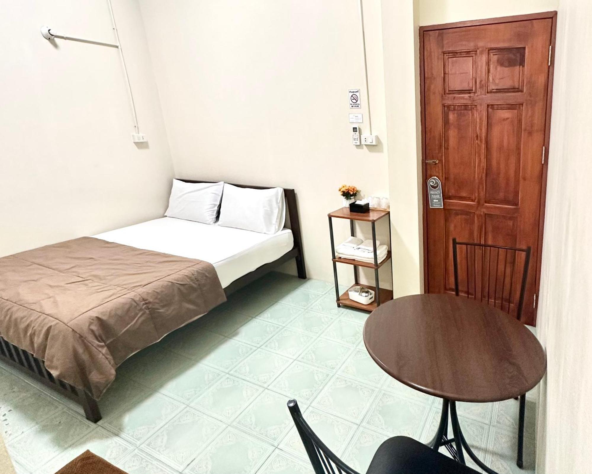 PD Hostel Bangkok Buitenkant foto