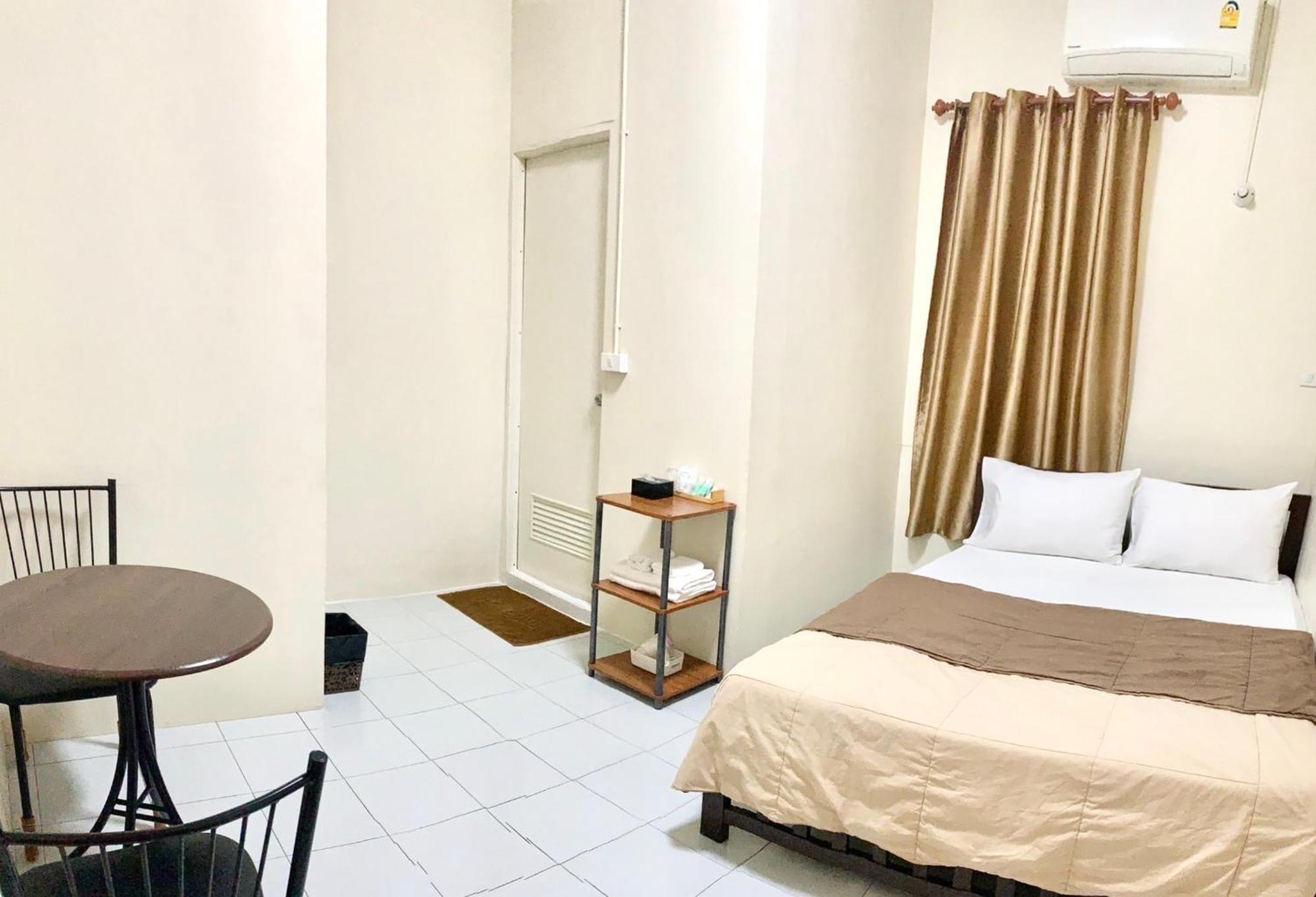 PD Hostel Bangkok Buitenkant foto