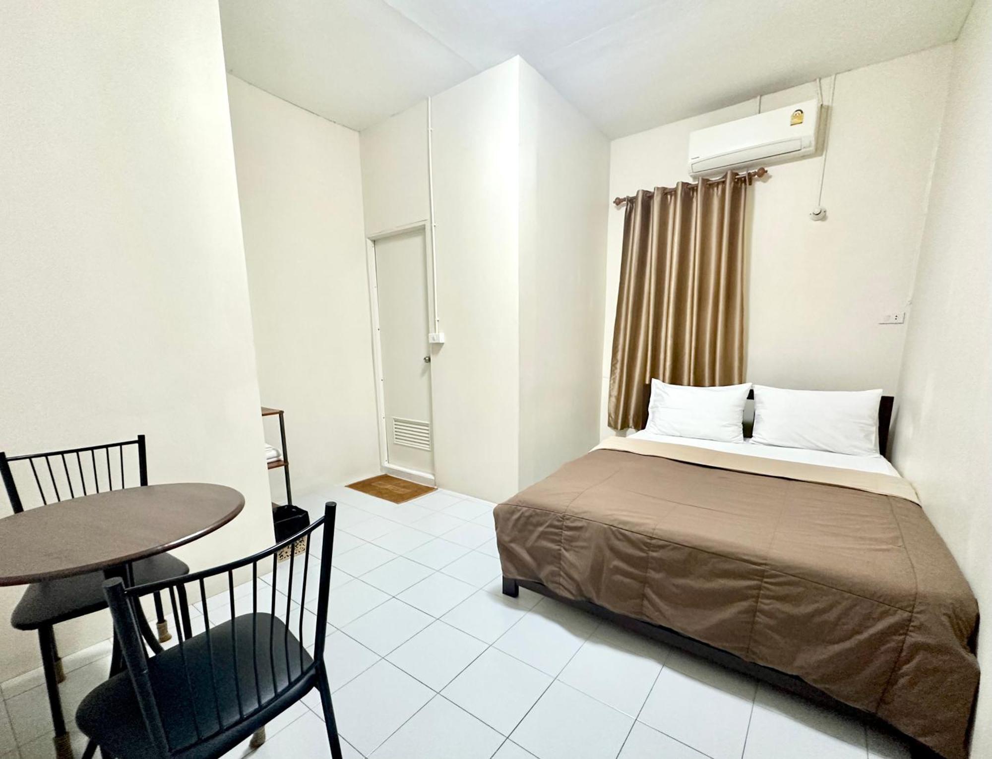 PD Hostel Bangkok Buitenkant foto